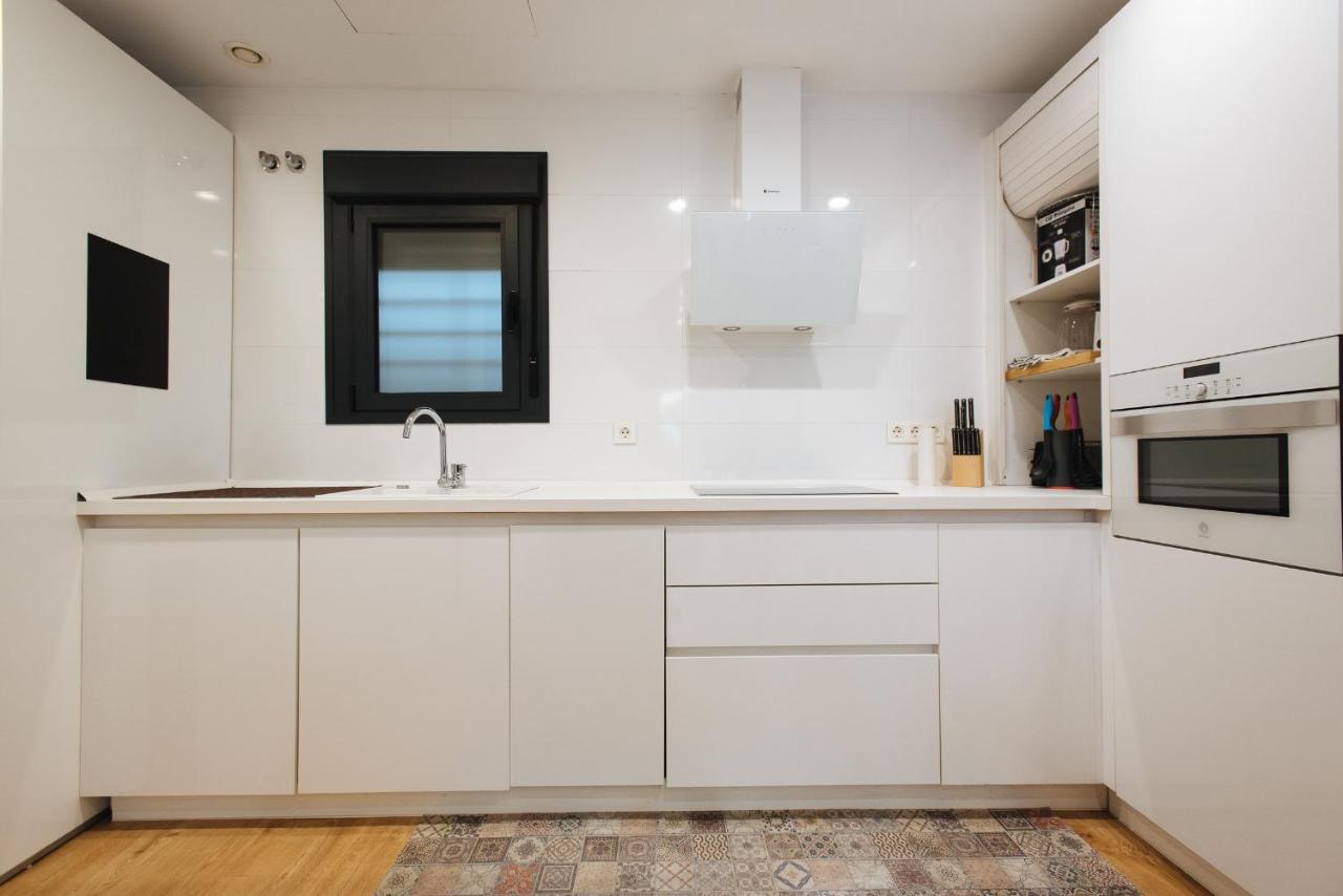 Apartamento estelar con piscina y garaje nervión Sevilha Exterior foto