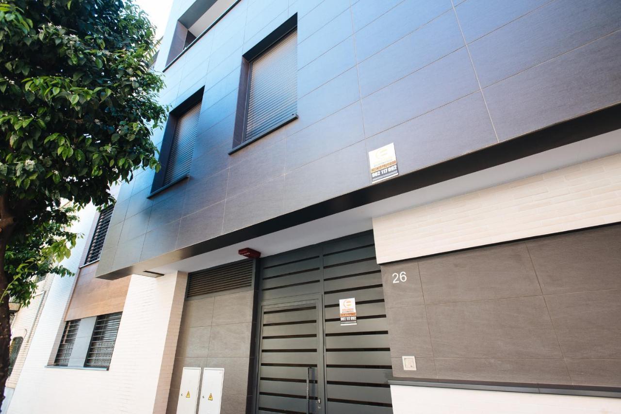 Apartamento estelar con piscina y garaje nervión Sevilha Exterior foto
