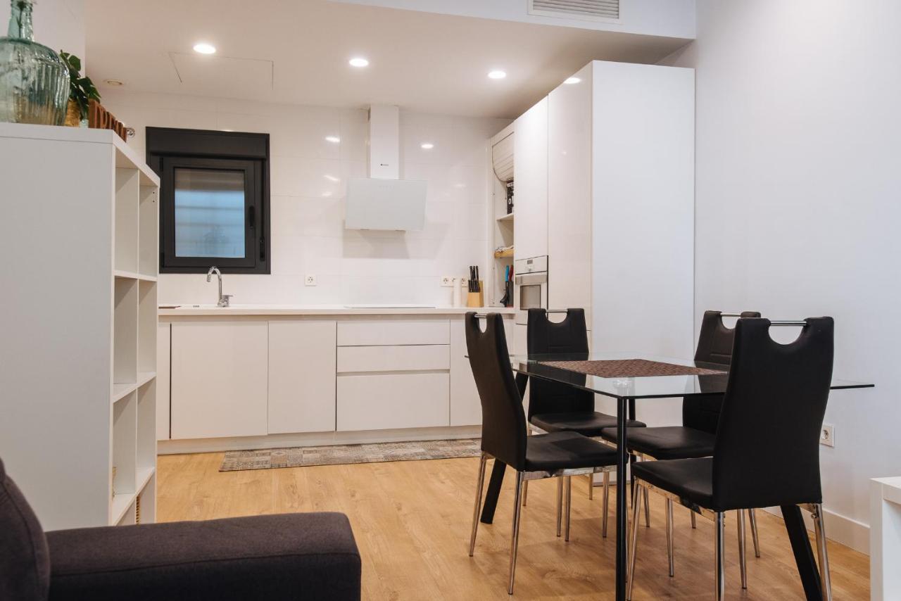 Apartamento estelar con piscina y garaje nervión Sevilha Exterior foto