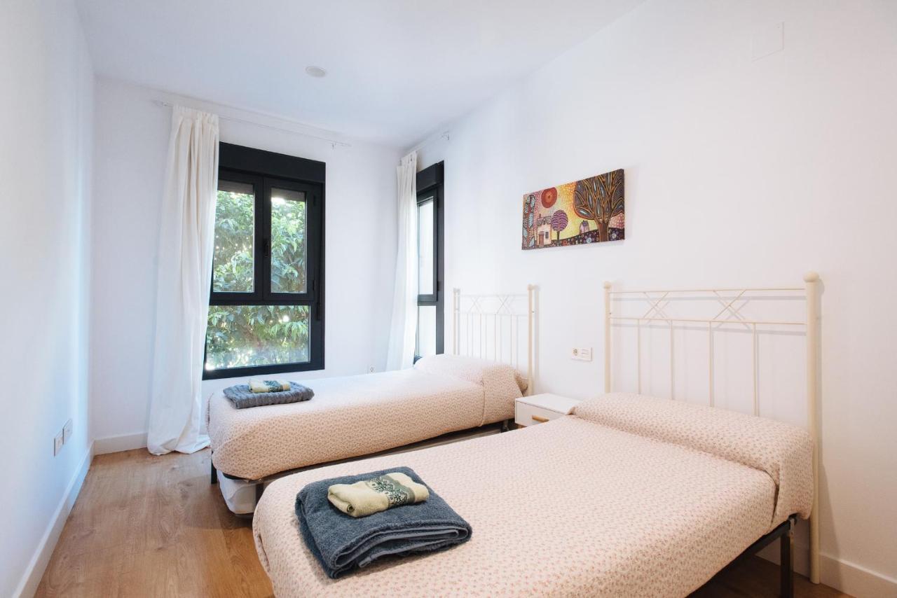 Apartamento estelar con piscina y garaje nervión Sevilha Exterior foto