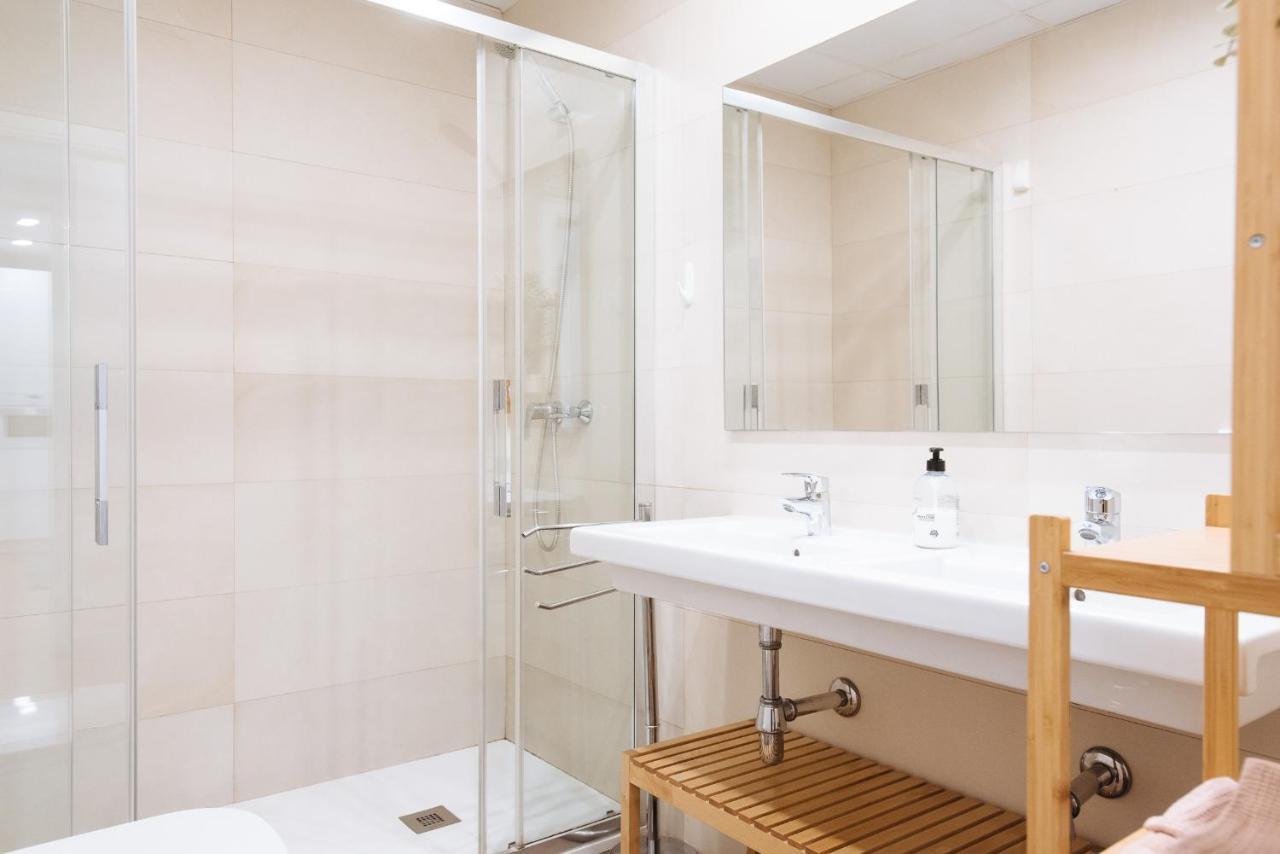 Apartamento estelar con piscina y garaje nervión Sevilha Exterior foto