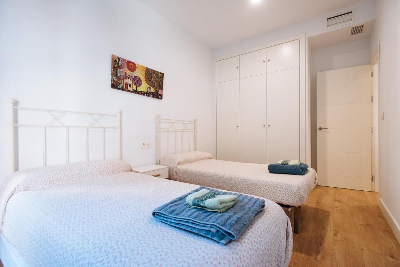 Apartamento estelar con piscina y garaje nervión Sevilha Exterior foto
