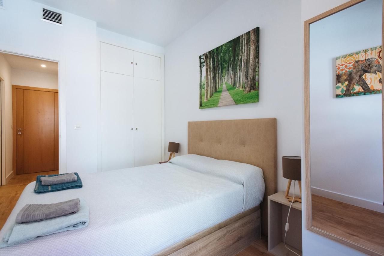 Apartamento estelar con piscina y garaje nervión Sevilha Exterior foto